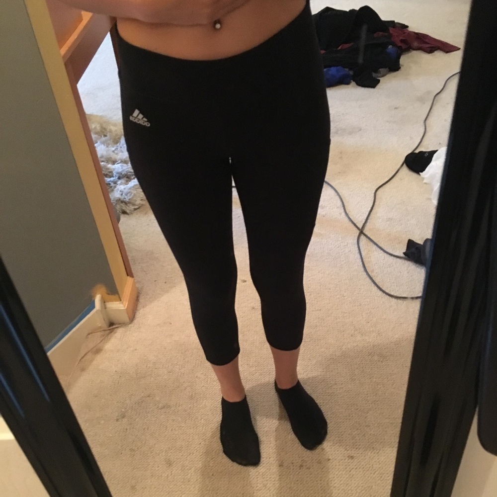 Adidas cut off leggings